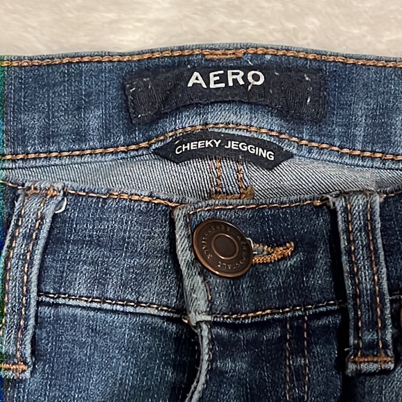 Aero cheeky jegging, rips in the knees - Picture 2 of 3